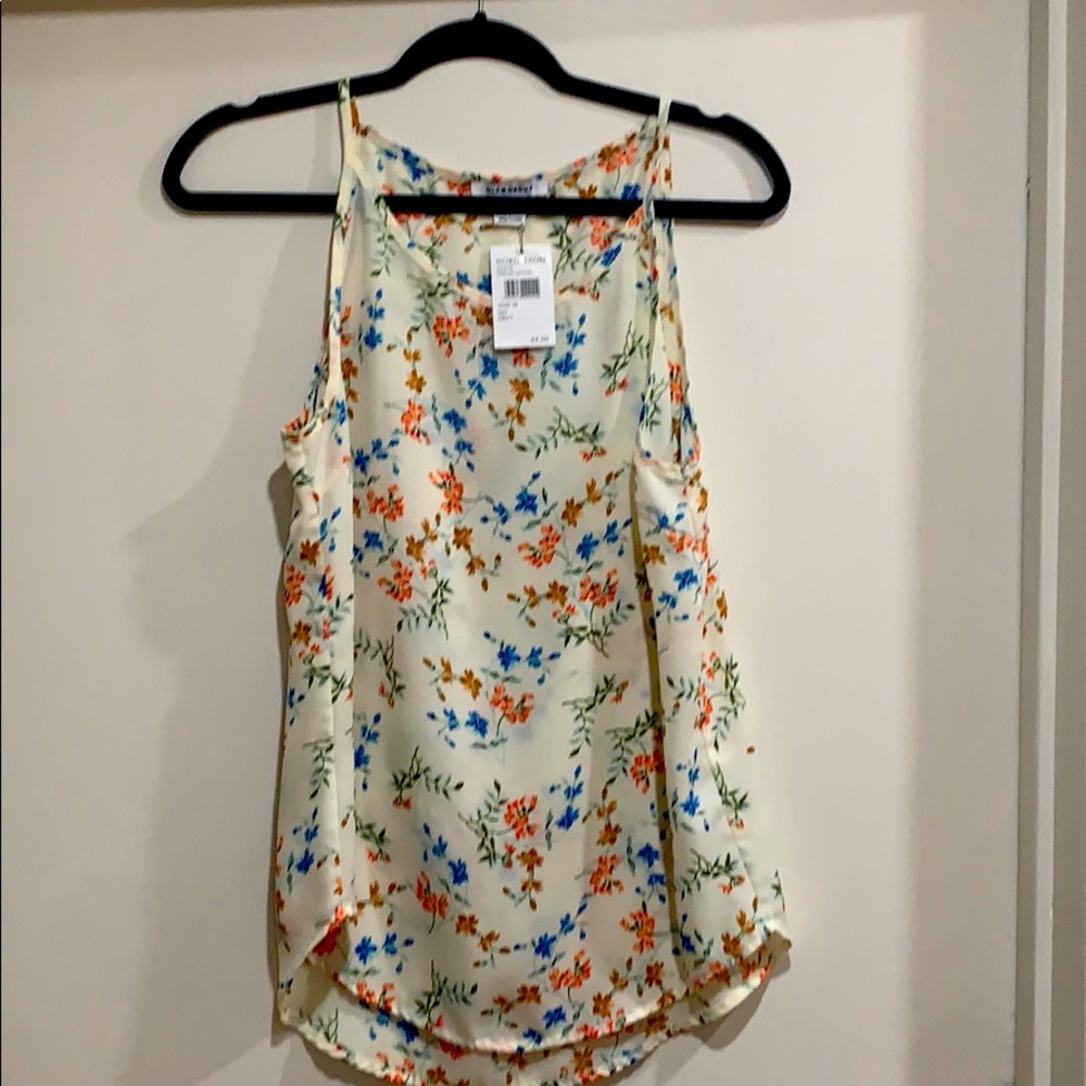 Nordstrom ‘Glamourous’ brand spring top.